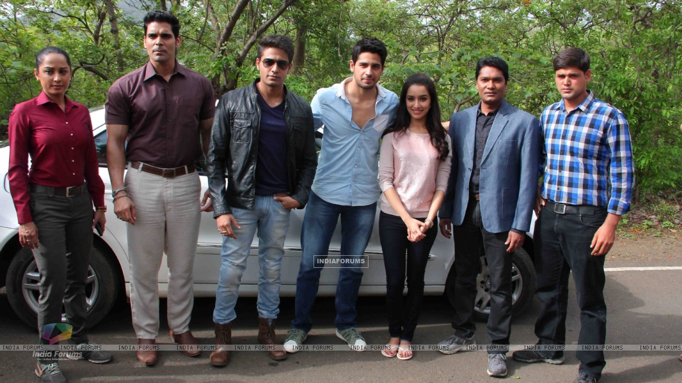 Gaurav Khanna : Promotion of Ek Villain on CID (323222)